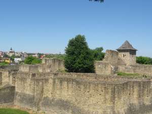 Cetatea de Scaun a Sucevei nu va fi închisă pe perioada restaurării