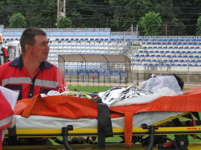 Unul dintre cei trei muncitori răniţi care sunt internaţi la Bucureşti
