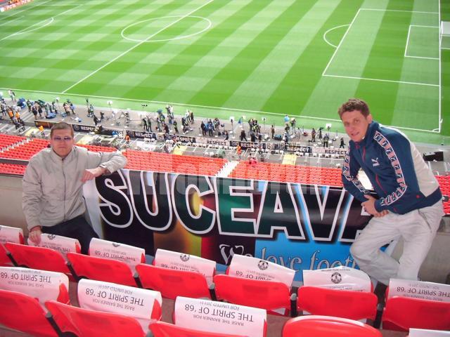 Pe Wembley, la finala Ligii Campionilor, cu un banner cu Suceava