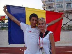 Bogdan Macovei, alături de antrenoarea Elena Erzilia Ţâmpău