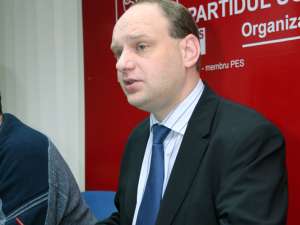 Ovidiu Donţu: „Băsescu intenţionează să-şi bată joc de românii din Ardeal”
