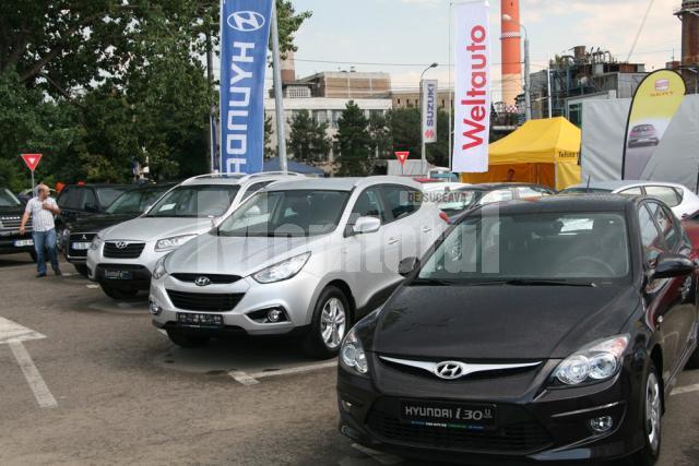 În cadrul “Salonului Auto Bucovina” sunt expuse peste 65 de modele de autoturisme
