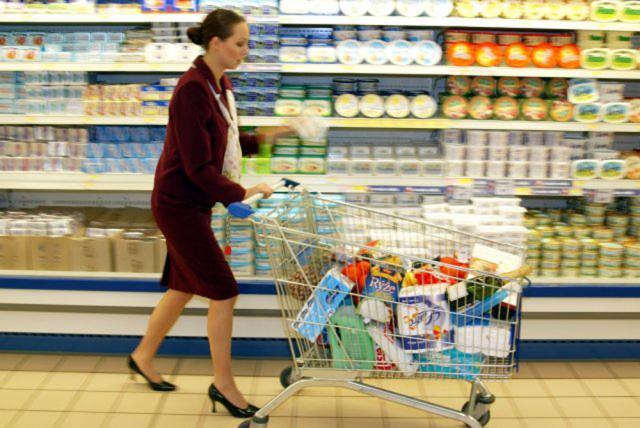 Preţurile alimentelor din România reprezintă 67% din media UE