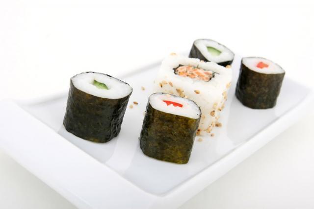 Sushi este o mâncare cât se poate de sănătoasă Foto: Rob Owen-Wahl
