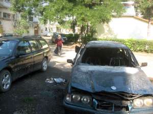 BMW-ul a fost distrus în întregime, iar Opelul avariat
