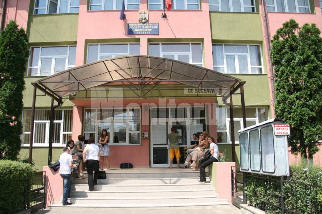Centrul de concurs nr 2 de la Şcoala Miron Costin Suceava
