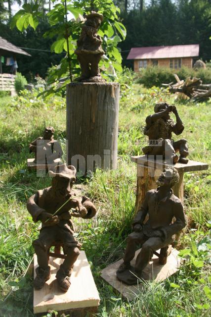 Figurine modelate din lut de meşterul Iurie Cucuietu