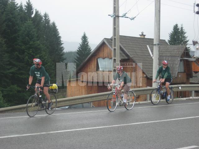 Grupul de ciclişti a ajuns ieri in Pasul Tihuţa