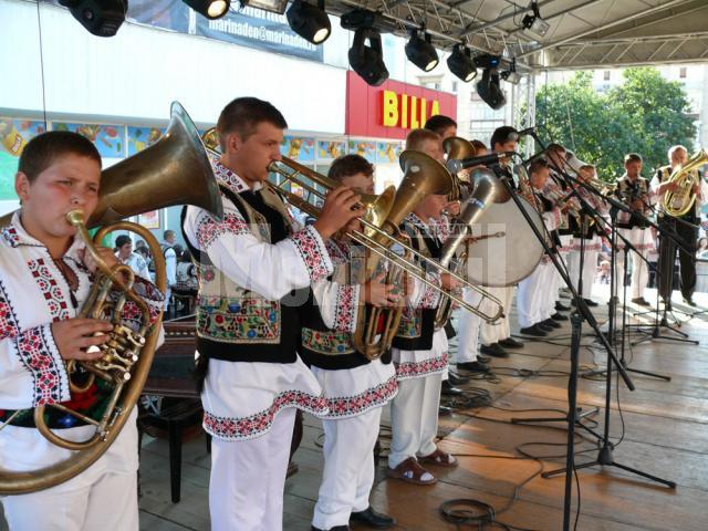 Festivalului Folcloric Naţional „Şezătoarea copiilor”