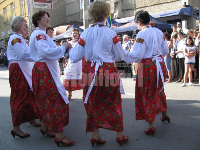 Festivalul internaţional de folclor ”Întâlniri bucovinene”, la Câmpulung