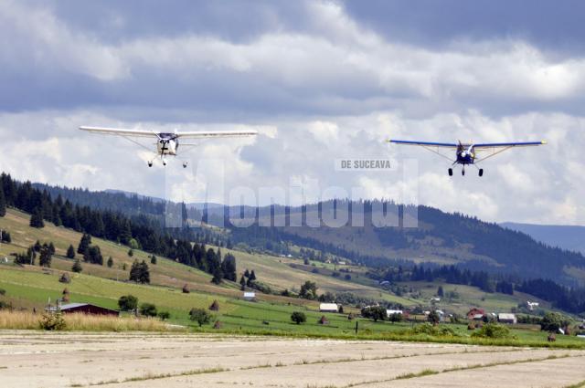 Spectacol în aer la aerodromul de la Floreni