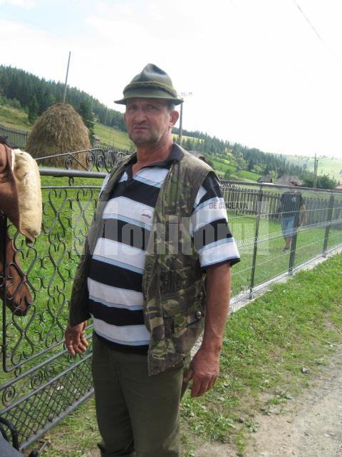 Ilie Procopiuc, revoltat că un consătean de-al său a fost aruncat în stradă