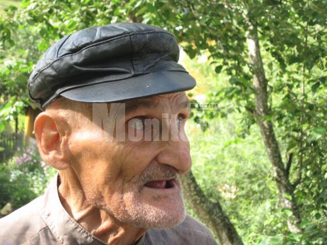 Vasile Hauca a semnat o hârtie prin care işi lua angajamentul să-l ajute pe bătrânul abandonat
