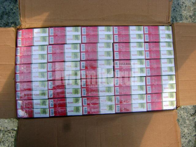 Întreaga cantitate de ţigări, în valoare de 29.147,28 de lei, a fost ridicată în vederea confiscării