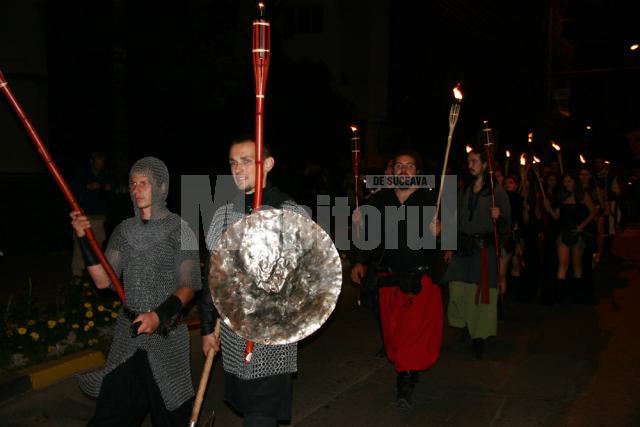 Parada cavalerilor pe străzile Sucevei