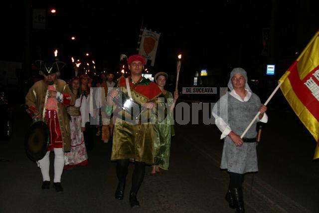 Parada cavalerilor pe străzile Sucevei