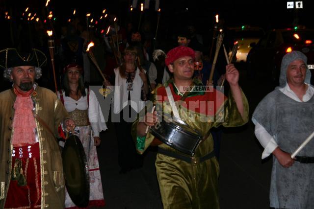 Parada cavalerilor pe străzile Sucevei