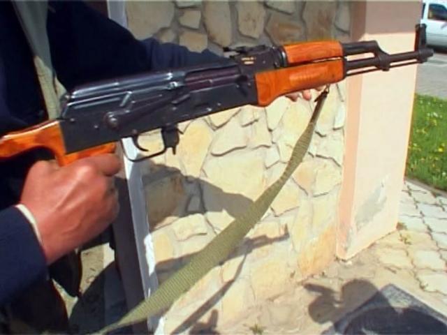 Un astfel de pistol mitralieră a fost furat din incinta cantonului silvic Pătrăuţi, acum câteva luni