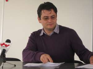 Adrian Popescu: „Nu trebuie să ţinem echipajul de pe ambulanţă la uşa spitalului”