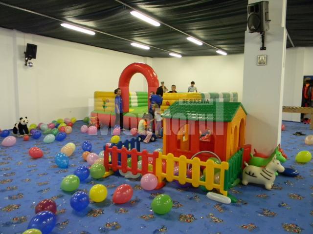 Spaţiul de joacă pentru copii „Arlechino” s-a mutat la Galleria Mall, la etaj, deasupra Penny Market