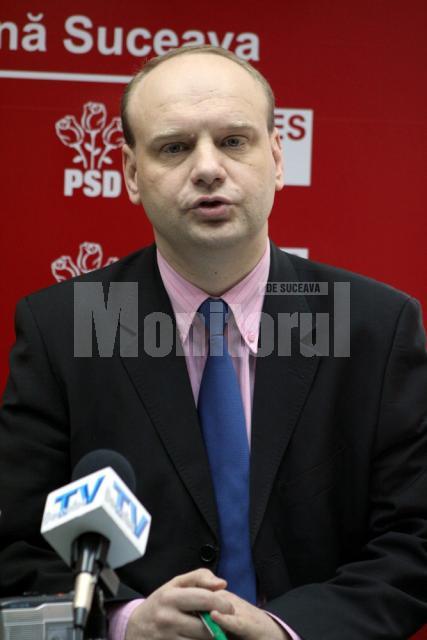 Ovidiu Donţu: „Liderii PD-L ar trebui să se îngrijoreze de răspunsul cetăţenilor la întrebarea privind încrederea pe care o au oamenii în ei”