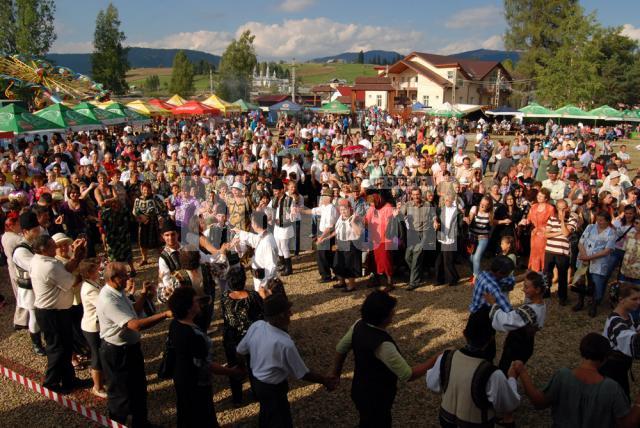 Festivalul Fructelor de Pădure, la Coşna