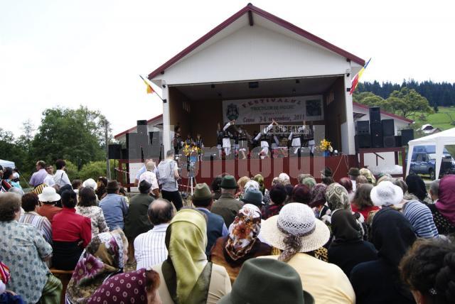 Festivalul Fructelor de Pădure, la Coşna