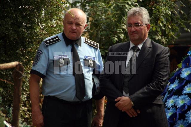 Şeful Politiei Locale şi primarul Sucevei, la funeraliile poliţistului căzut la datorie