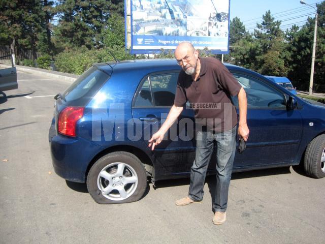 Emil Niculescu a rămas cu maşina în drum