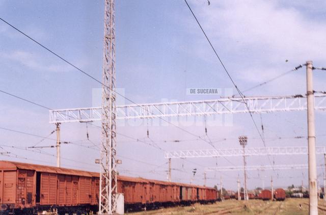 La sfârşitul anilor 1990 în Gara Suceava transportul de marfă încă nu murise. Foto: colecţie personală Vasile Palaghiu