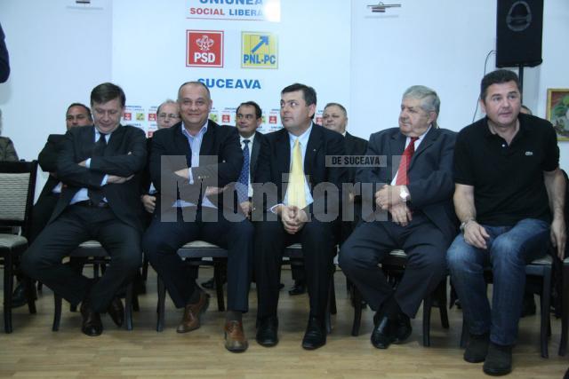 Liderii USL s-au întâlnit cu membrii PSD şi PNL din Suceava