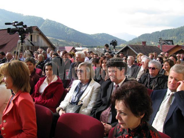 Ceremonie deosebită la inaugurarea Centrului rezidenţial pentru bătrâni şi persoane cu nevoi speciale din Vama