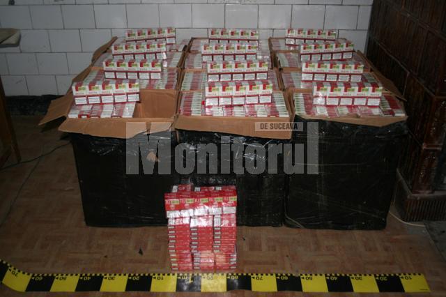 În maşina fugarului au fost găsite 9.970 de pachete de ţigări, în valoare de 90.000 de lei
