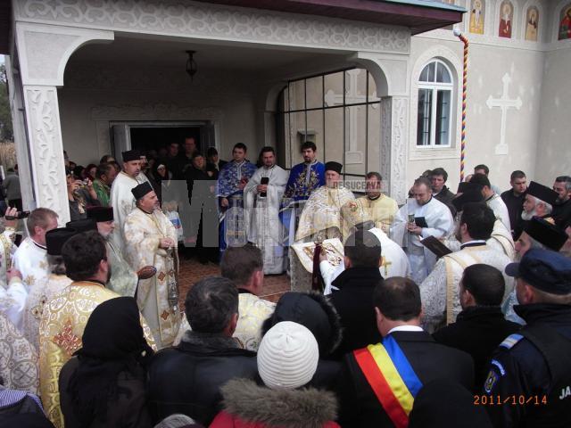 IPS Pimen a sfinţit biserica din Vercicani