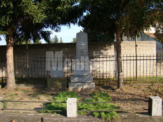 Monumentul eroilor români din Uhersky Ostroh