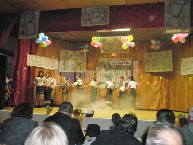 Balul Bobocilor de Grupul Şcolar Dumbrăveni