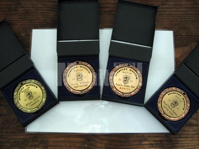 Medaliile - Premiul Bucovinei şi cele trei menţiuni
