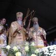 IPS Pimen şi Teodosie la slujba Sfintei Liturghii