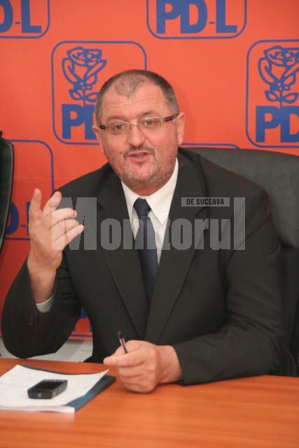 Prim-vicepreşedintele Organizaţiei Judeţene a PD-L, senatorul Orest Onofrei