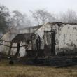 O casă din satul Răuţeni, comuna Zamostea, a fost mistuită de flăcări, la primele ore ale zilei de ieri