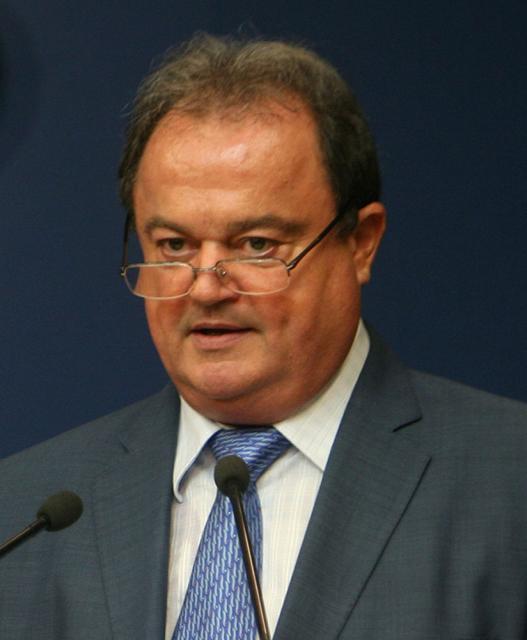 Vasile Blaga este noul preşedinte al Senatului