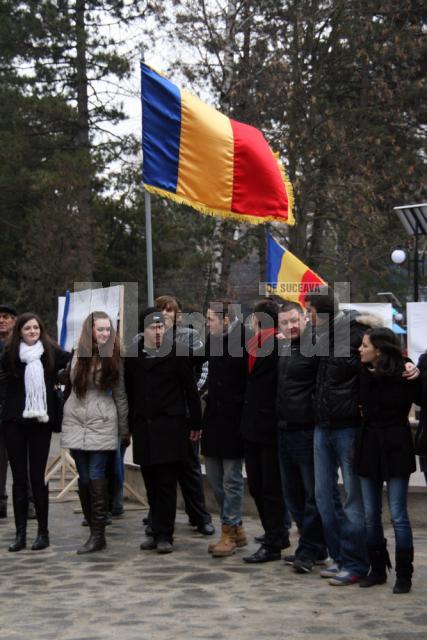 În parcul Universităţii s-a sărbătorit româneşte