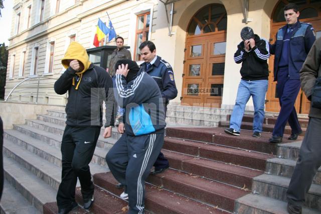 Ion Plac, Ilie Cazac şi Viorel Plac, rămân arestaţi preventiv