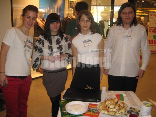 Reprezentantii Bulgariei au venit cu o placinta traditionala cu branza