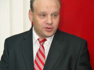 Ovidiu Donţu, singurul care şi-a depus candidatura pentru funcţia de preşedinte al Organizaţiei Municipale Suceava a PSD