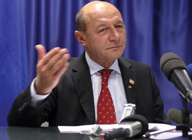 Băsescu:„Ţările cu acord cu FMI nu trebuie să participe la facilitatea pentru Fond, deşi puteam” Foto: MEDIAFAX