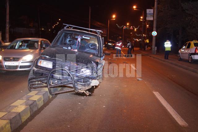 Impactul între cele doua maşini a fost unul violent