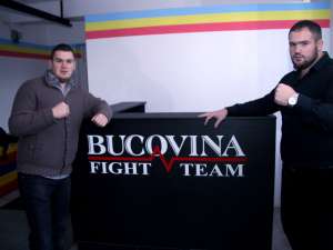 Nicolae şi Ghiţă Ignat, în prima sală de arte marţiale mixte din zona Moldovei, Bucovina Fight Team