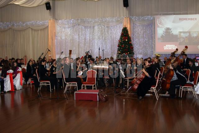 Filarmonica „Mihail Jora” din Bacău a susţinut un concert de Crăciun