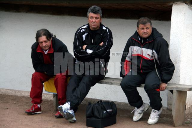 Radu Caşuba, Victor Găluşcă şi Ilie Gafencu spun că stagiul montan este necesar pentru tinerii fotbalişti pe care-i antrenează